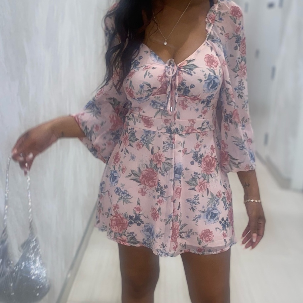 Floral High Waisted Romper🌸 - Picture 9 of 10